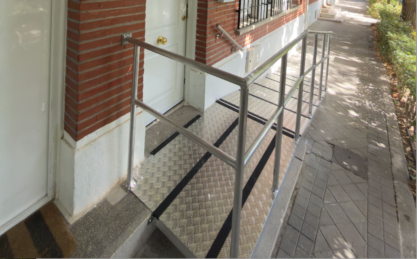 Barandillas de Acero inoxidable en Madrid: Tipos, precios y mantenimiento 2026
